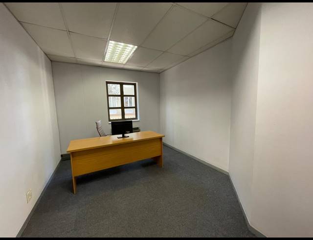 313M² OFFICE TO LET IN RIVONIA